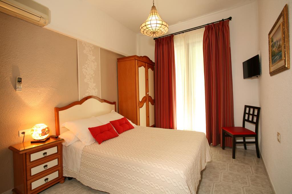 Pension Zurita Granada Room photo